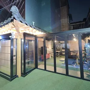 Гостевой дом Y's House **