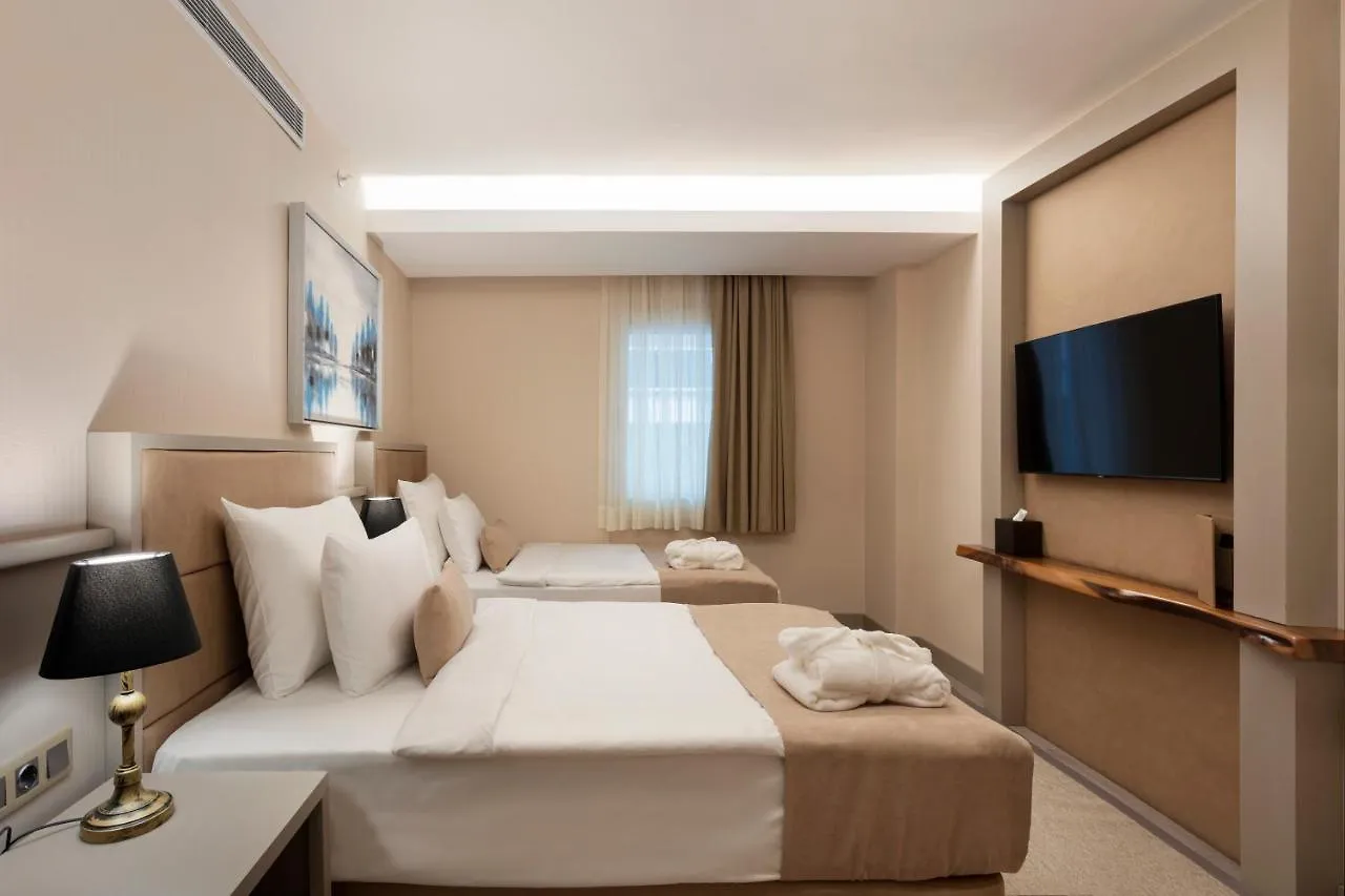 Buem Hotel Kosuyolu Istambul 4*,