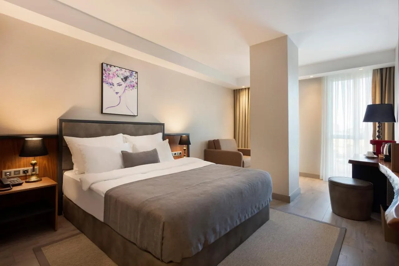 Buem Hotel Kosuyolu Istambul 4*,